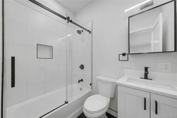 $2,800 | 10 Market Street, Unit C, Wappingers Falls, NY 12590