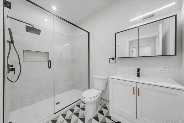 $2,800 | 10 Market Street, Unit C, Wappingers Falls, NY 12590