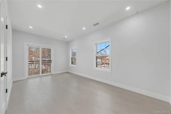 $2,800 | 10 Market Street, Unit C, Wappingers Falls, NY 12590