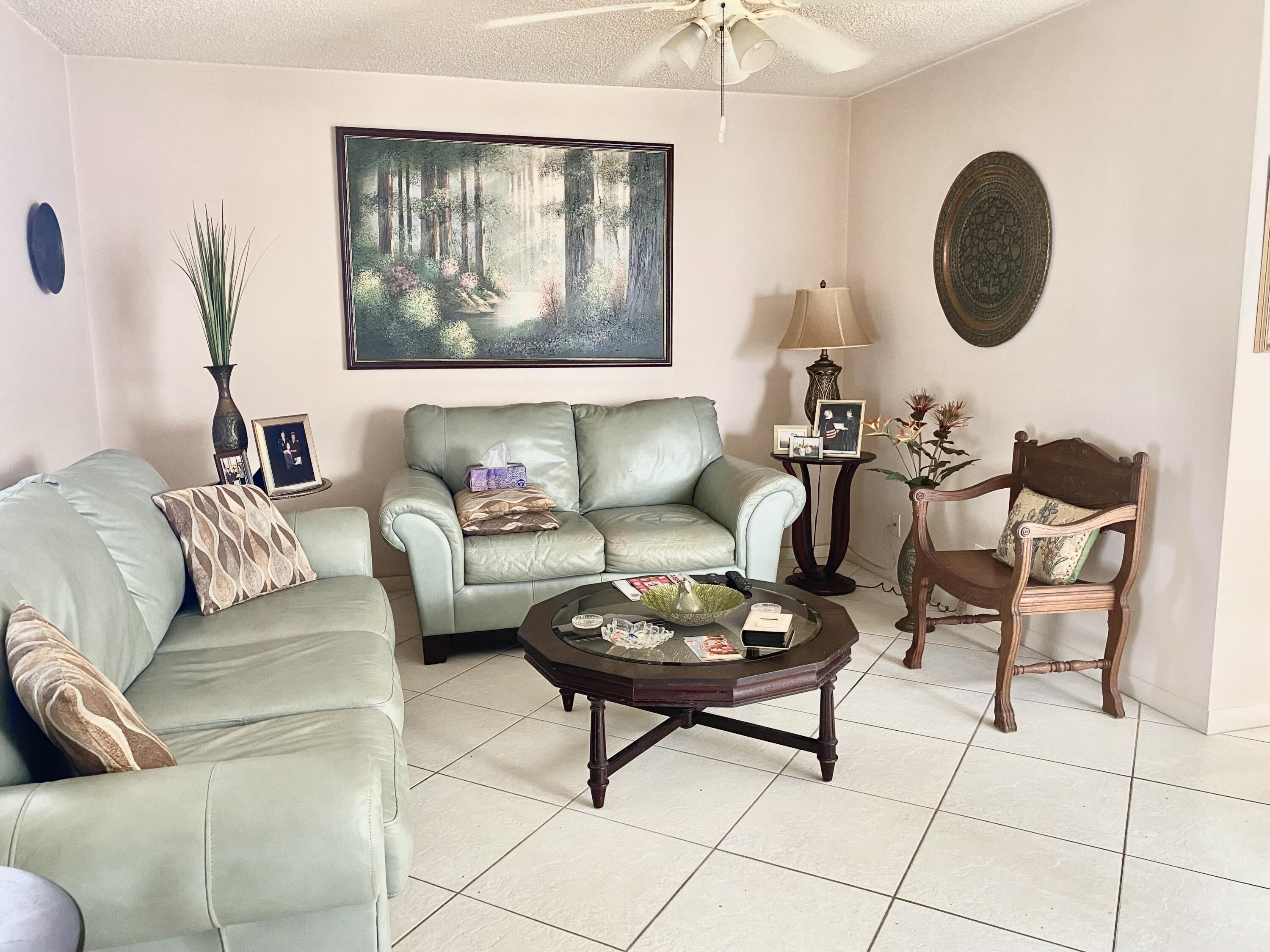 119 Flanders C Delray Beach, FL 33484 - Photo 12 of 32 living area