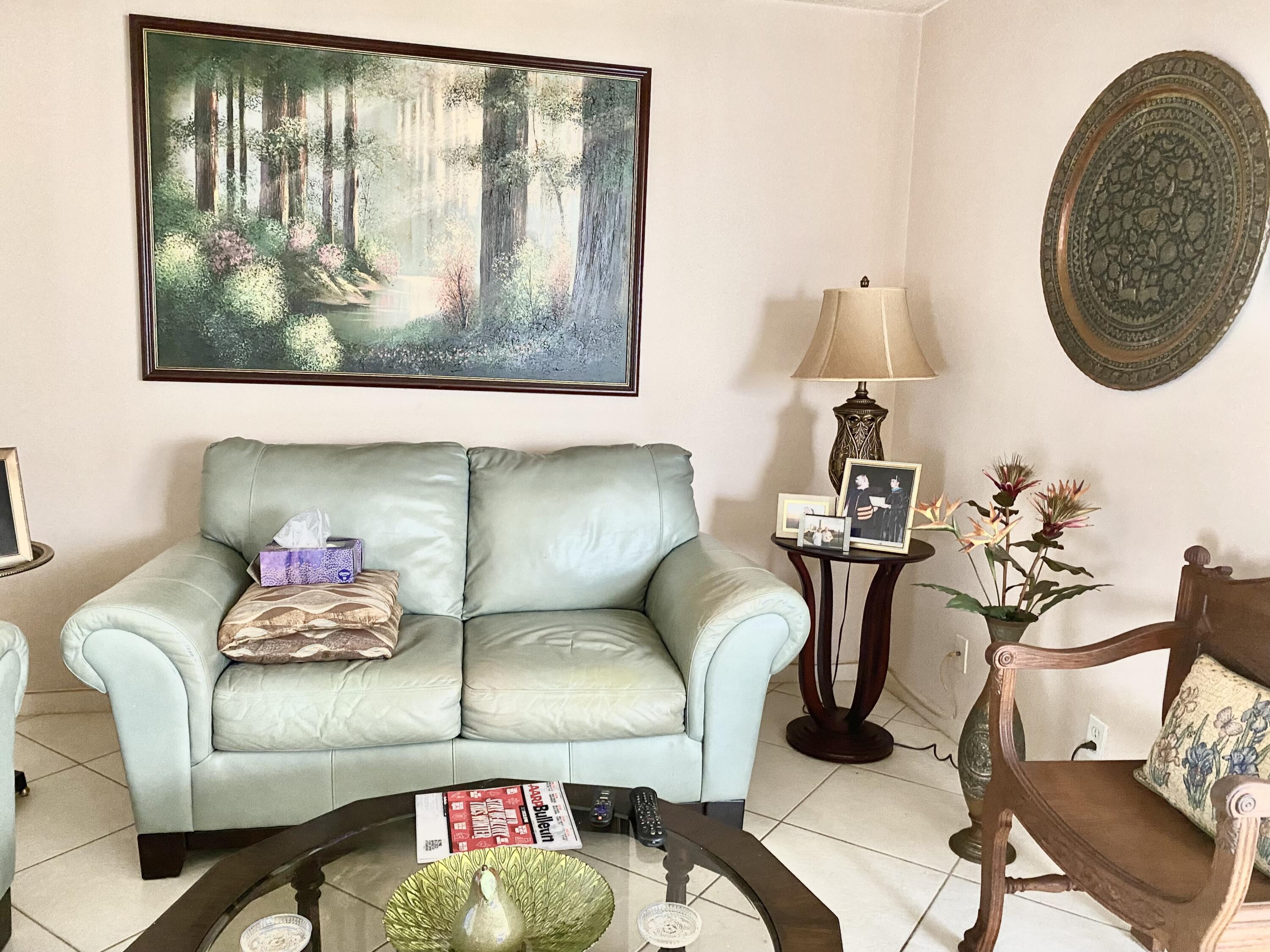 119 Flanders C Delray Beach, FL 33484 - Photo 15 of 32 living area