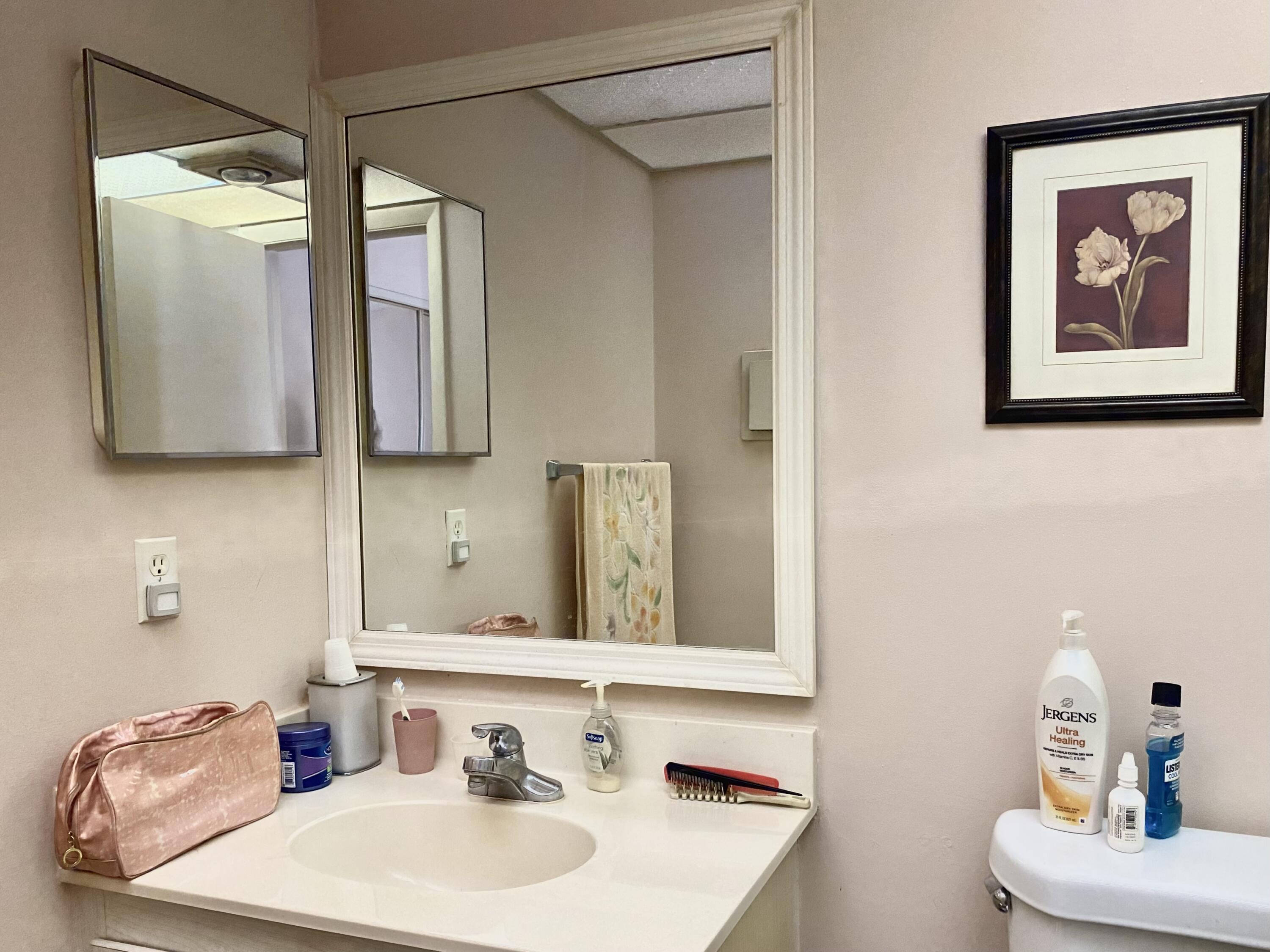 119 Flanders C Delray Beach, FL 33484 - Photo 28 of 32 master bath