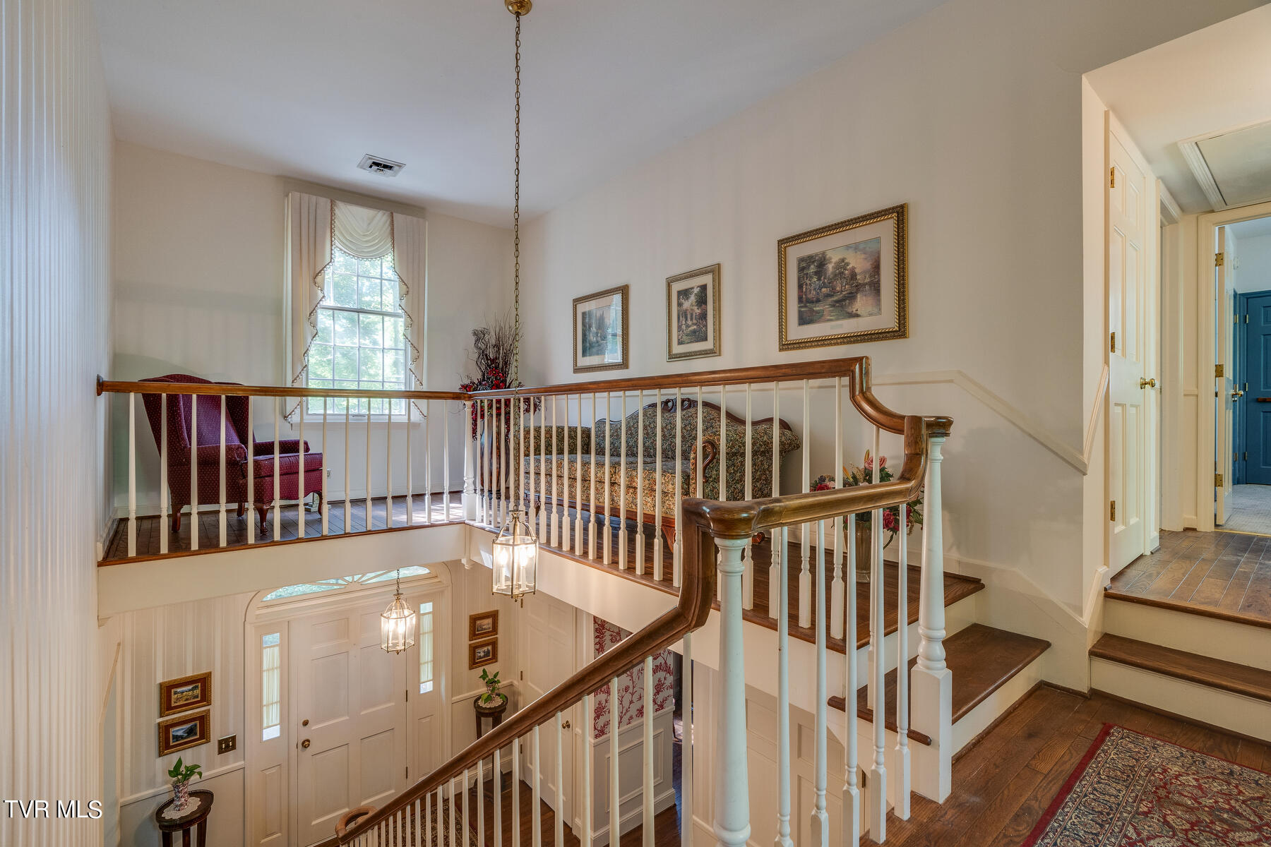209 Old Castle Road Kingsport, TN 37660 - Photo 20 of 59 021