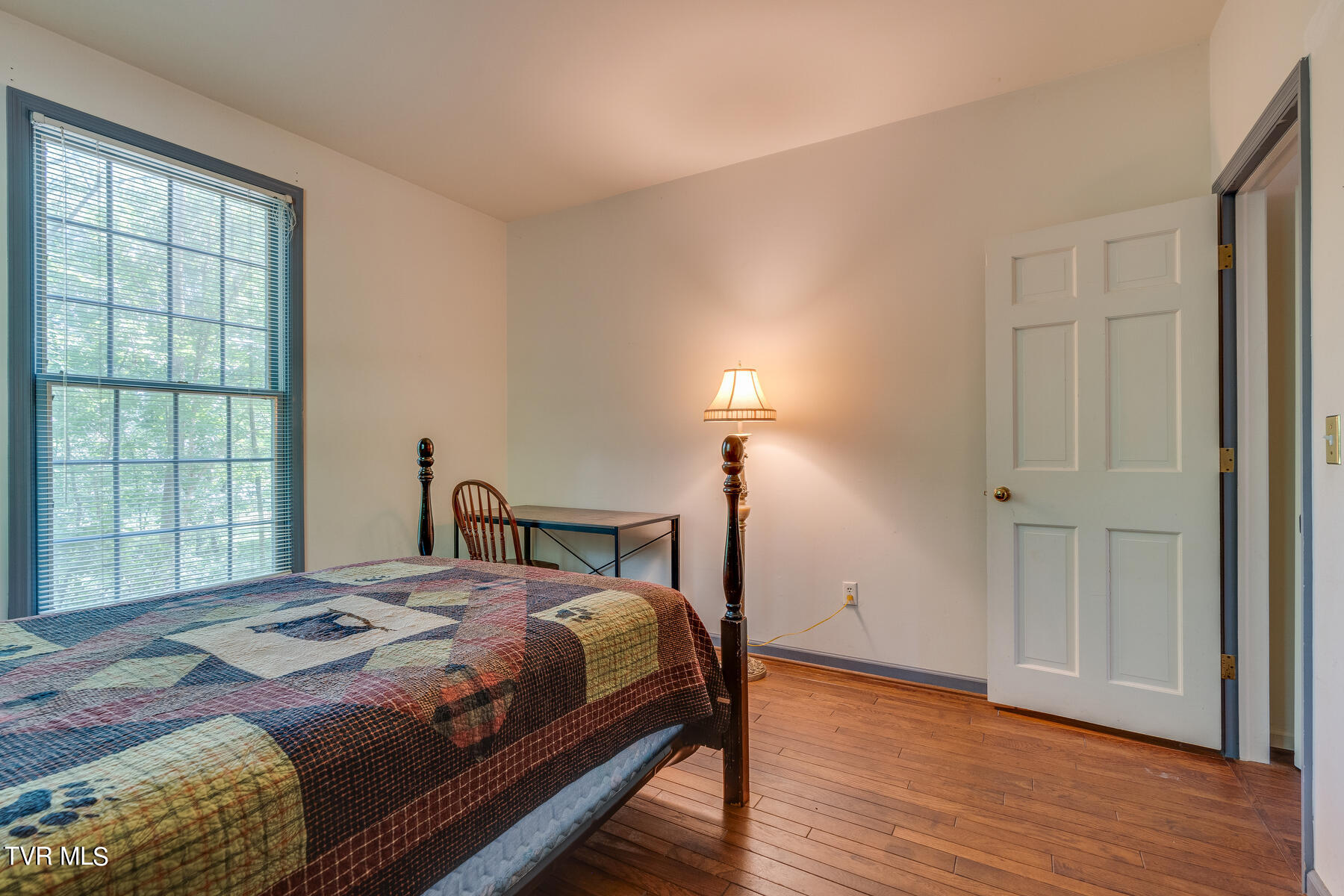 209 Old Castle Road Kingsport, TN 37660 - Photo 23 of 59 024