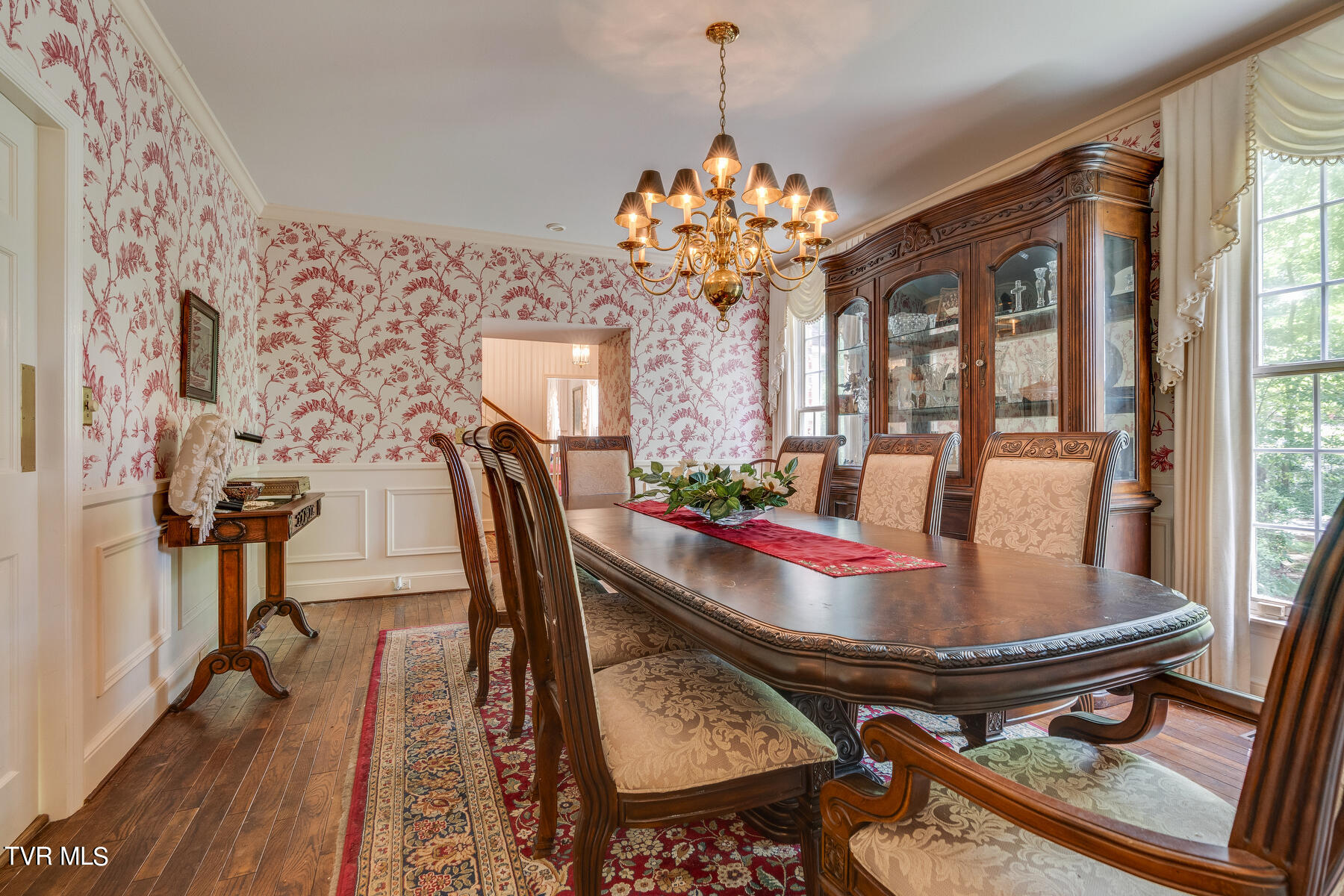 209 Old Castle Road Kingsport, TN 37660 - Photo 7 of 59 008