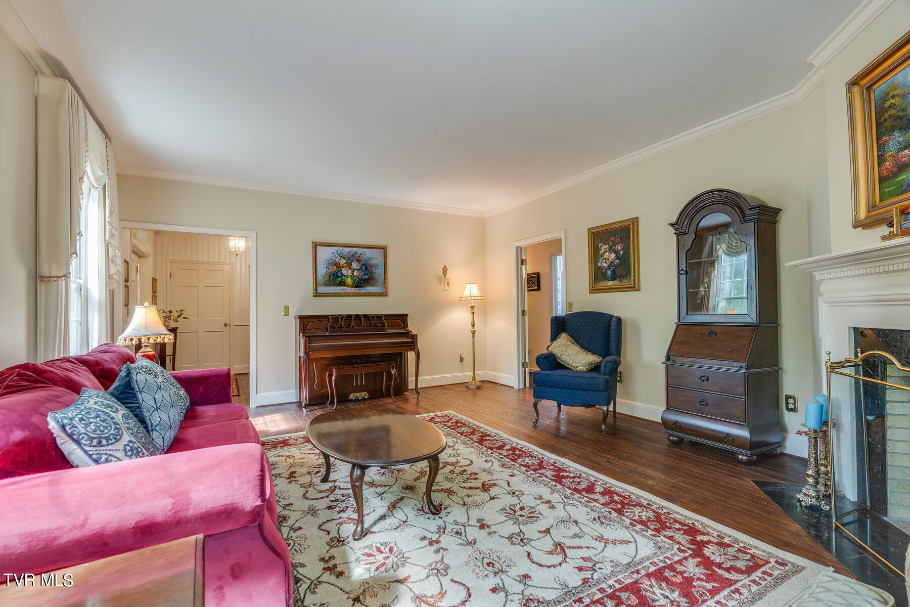 209 Old Castle Road Kingsport, TN 37660 - Photo 10 of 59 011