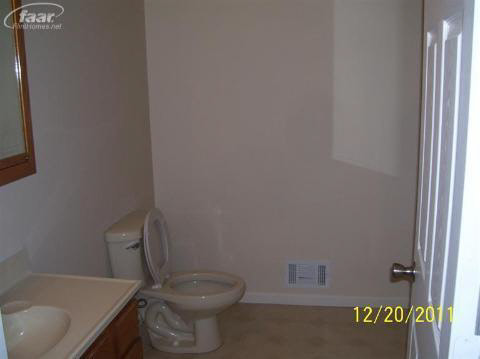 6350 East Vienna Road Clio, MI 48420 - Photo 5 of 10 20201585-4.JPG