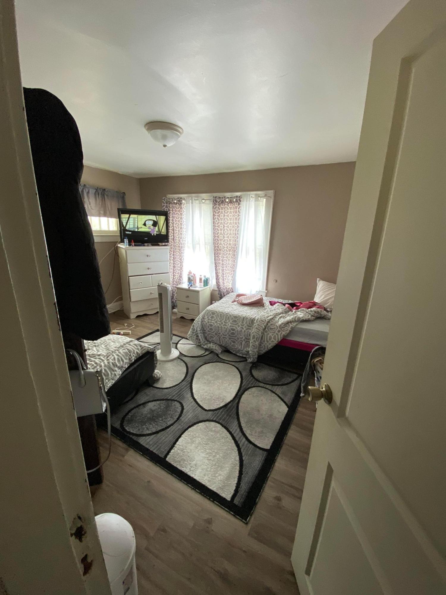 1615 Kenmore Road Columbus, OH 43211 - Photo 6 of 20 Gallery Image 6