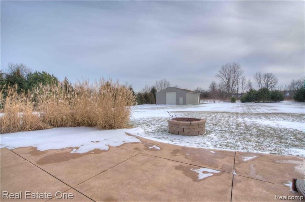59935 9 Mile Road South Lyon, MI 48178 - Photo 5 of 31