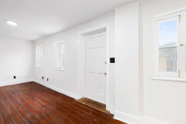 $4,000 | 128 Wentworth Street, Unit 8, Charleston, SC 29401