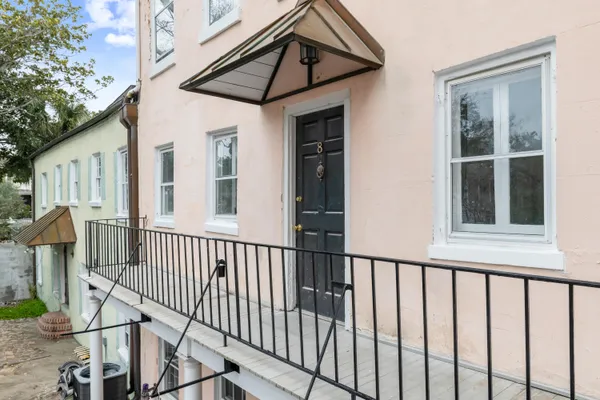 $4,000 | 128 Wentworth Street, Unit 8, Charleston, SC 29401