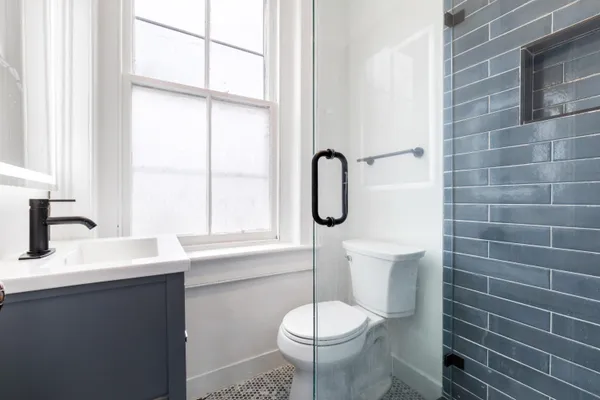 $4,000 | 128 Wentworth Street, Unit 8, Charleston, SC 29401