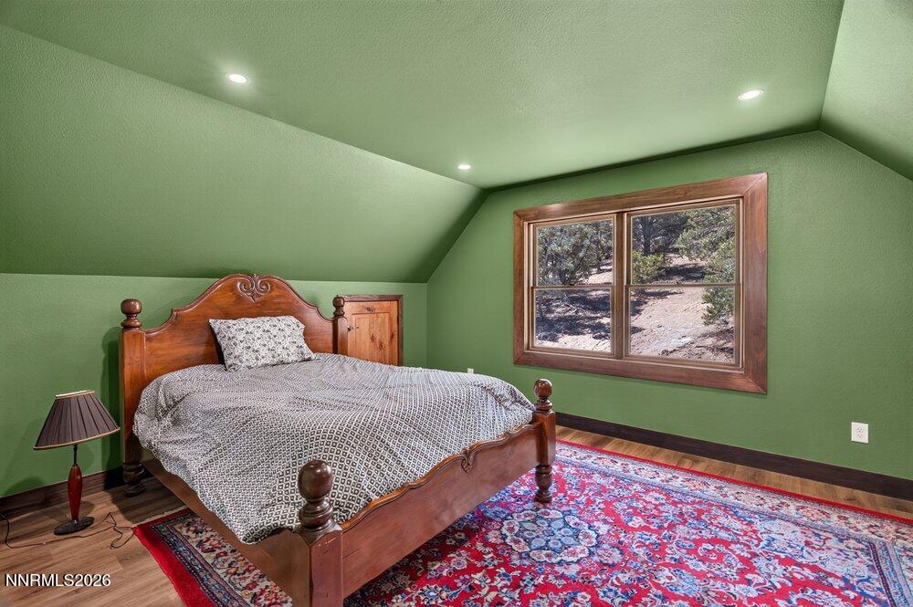 21545 Stallion Road Reno, NV 89521 - Photo 20 of 28 masterbed