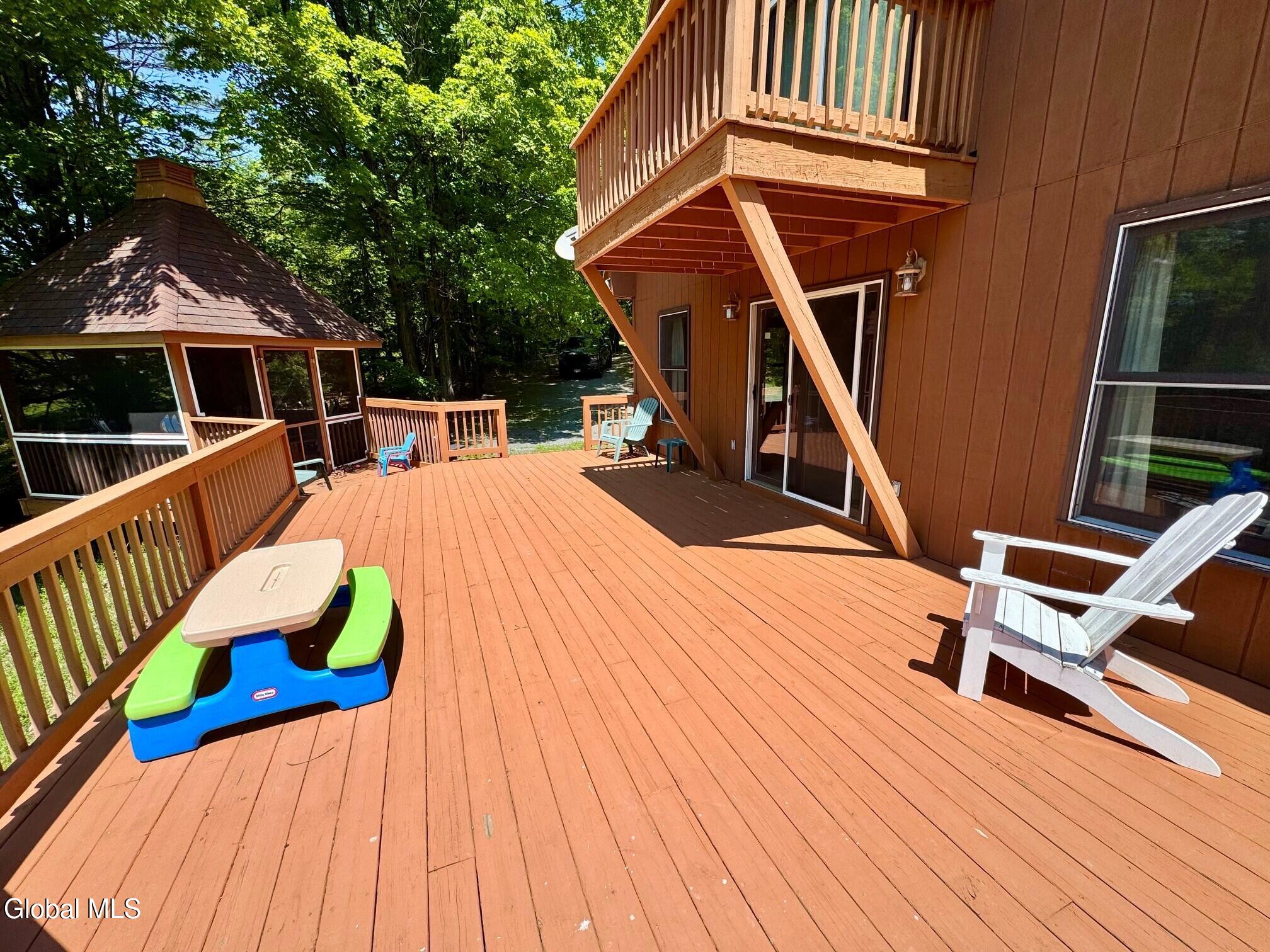 17 Ridgecrest Way Whitehall, NY 12887 - Photo 4 of 56 Doug 9