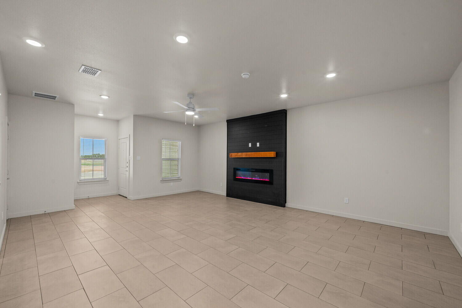 7040 41st Street Lubbock, TX 79407 - Photo 7 of 24 7032 41st St -20