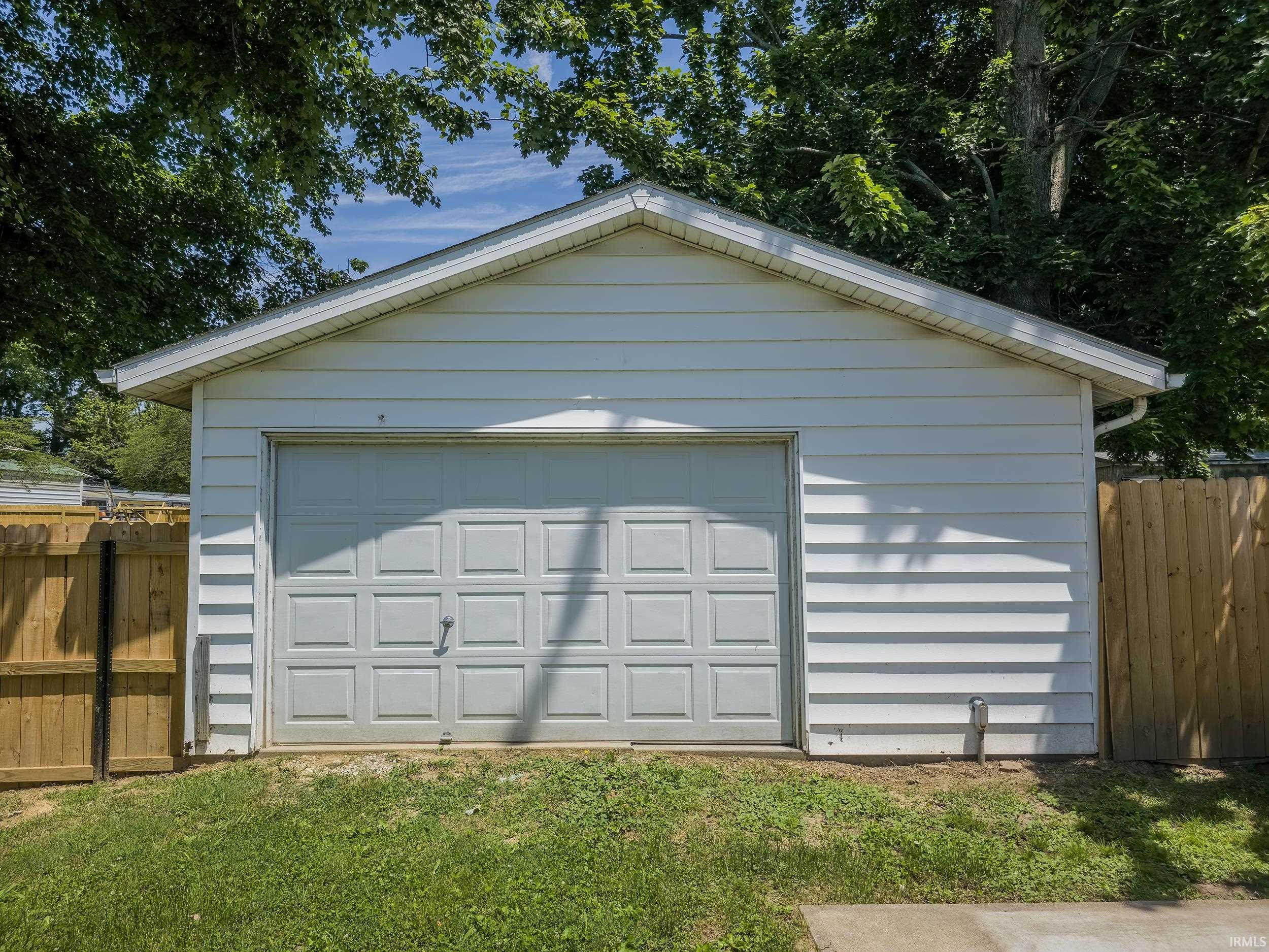 218 North 5th Street Albion, IL 62806 - Photo 9 of 16