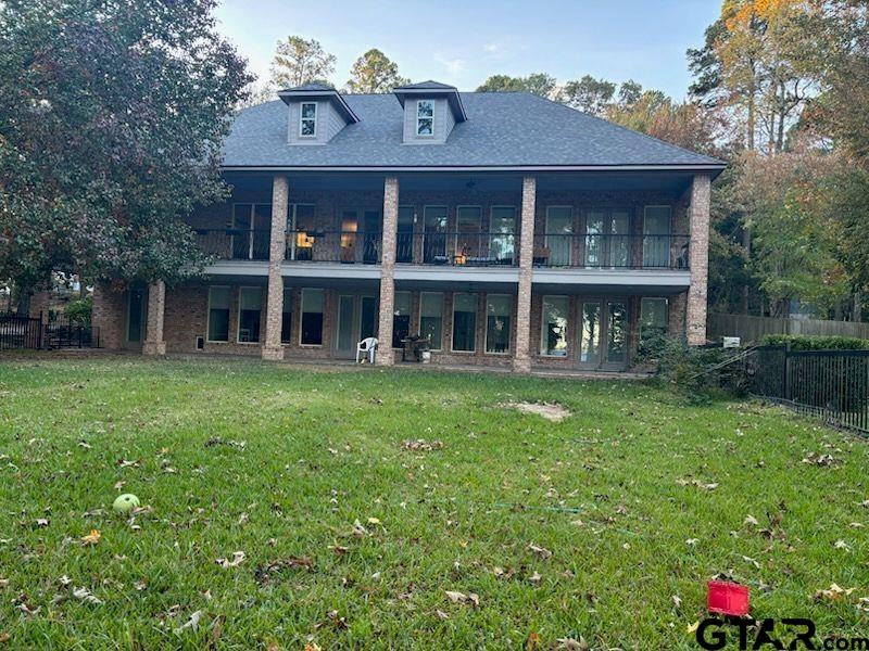 15722 Timberhill Drive Flint, TX 75762 - Photo 2 of 48 a front view of a house with garden