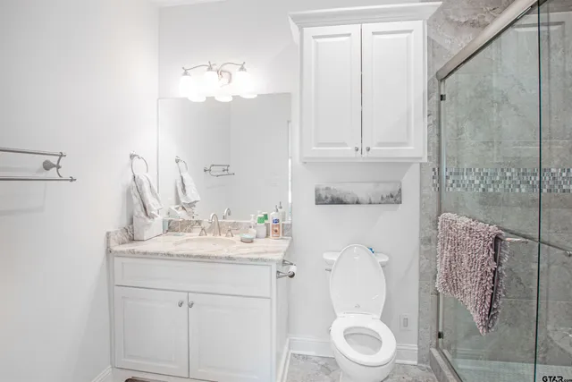 $1,950,000 | 15722 Timberhill Drive, Flint, TX 75762