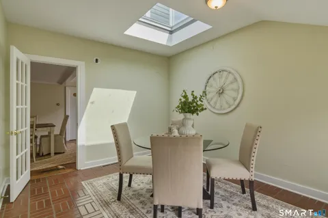 $1,000,000 | 48 State Street, Guilford, CT 06437