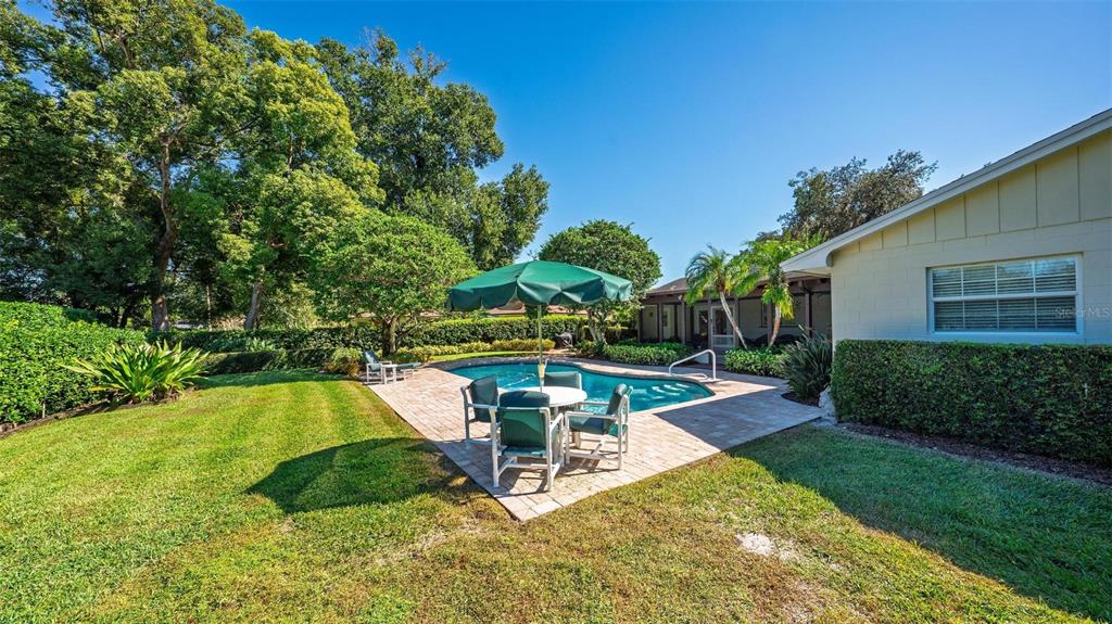 1053 Sweetbriar Road Orlando, FL 32806 - Photo 12 of 79