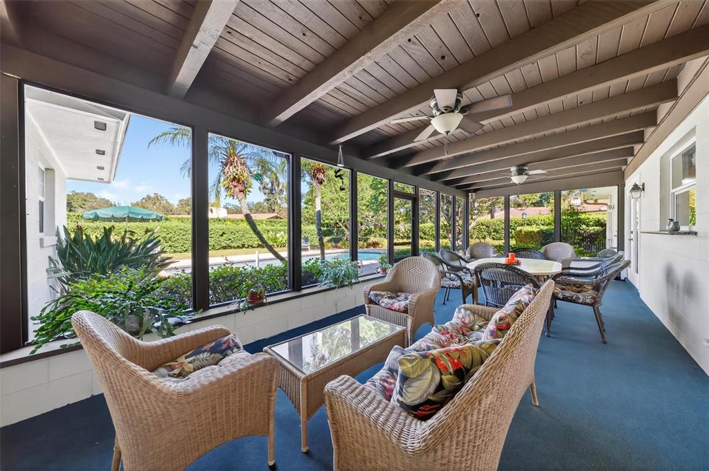 1053 Sweetbriar Road Orlando, FL 32806 - Photo 16 of 79