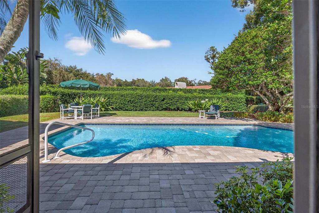 1053 Sweetbriar Road Orlando, FL 32806 - Photo 18 of 79