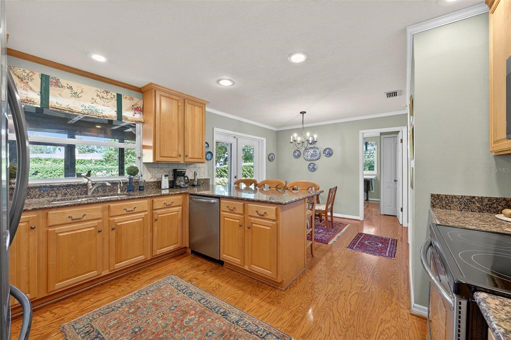 1053 Sweetbriar Road Orlando, FL 32806 - Photo 33 of 79