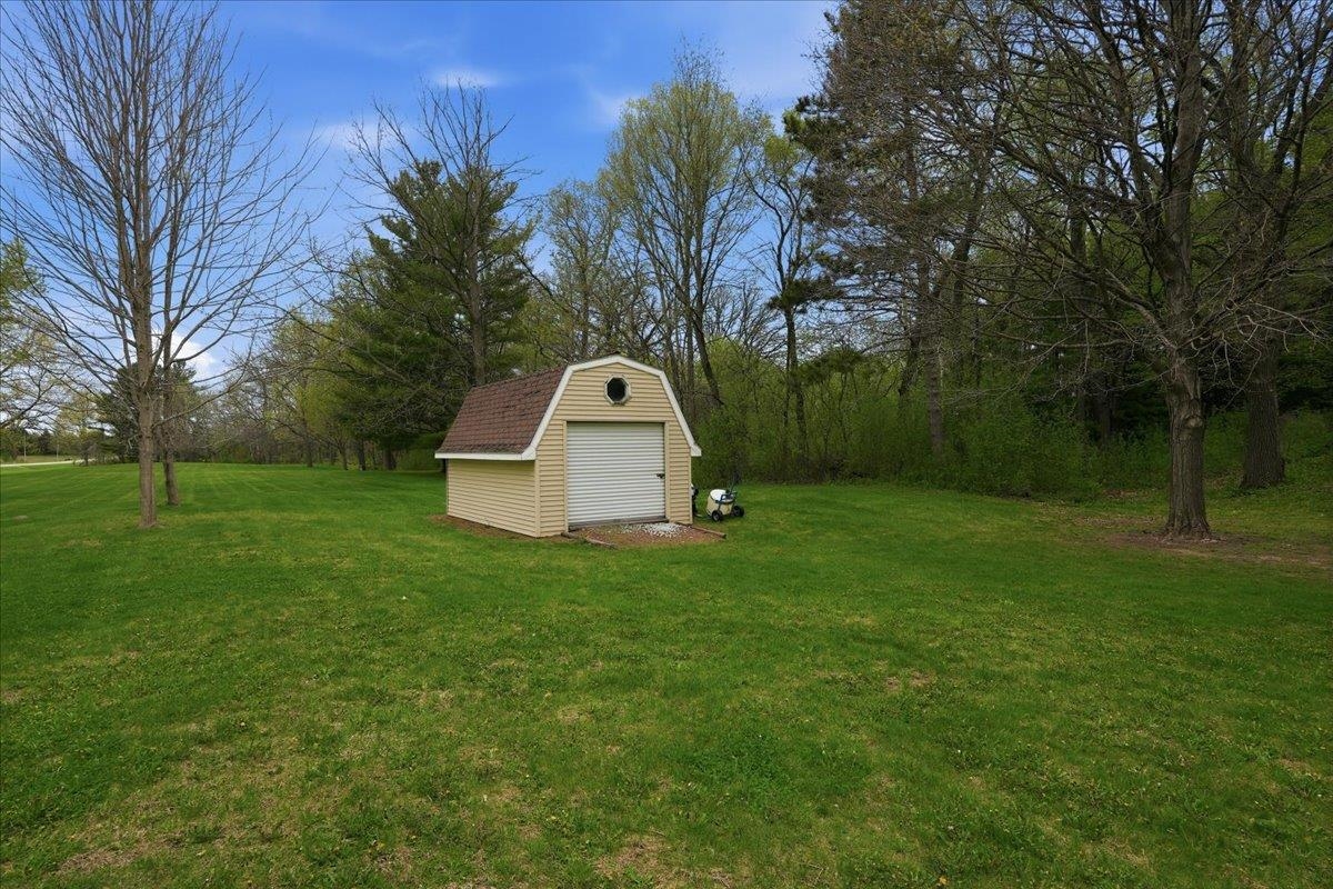 2012 Rathert Road Cottage Grove, WI 53527 - Photo 30 of 53