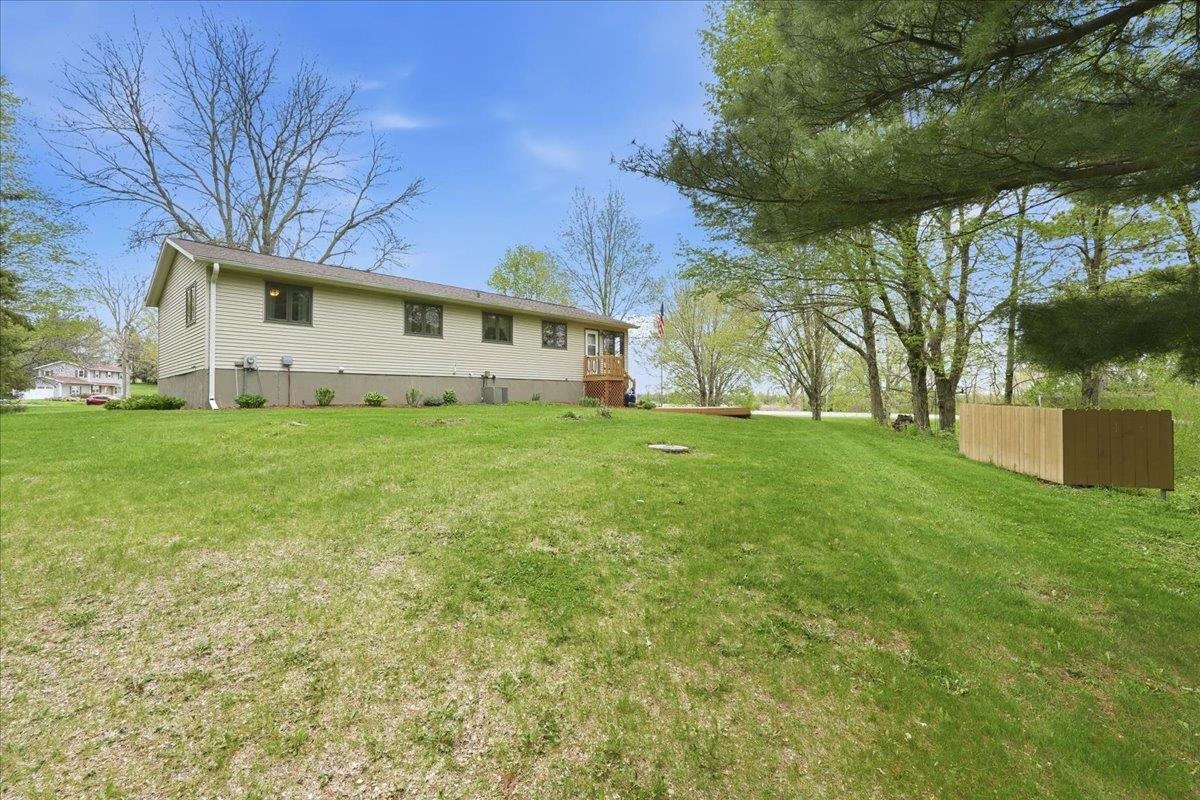 2012 Rathert Road Cottage Grove, WI 53527 - Photo 33 of 53