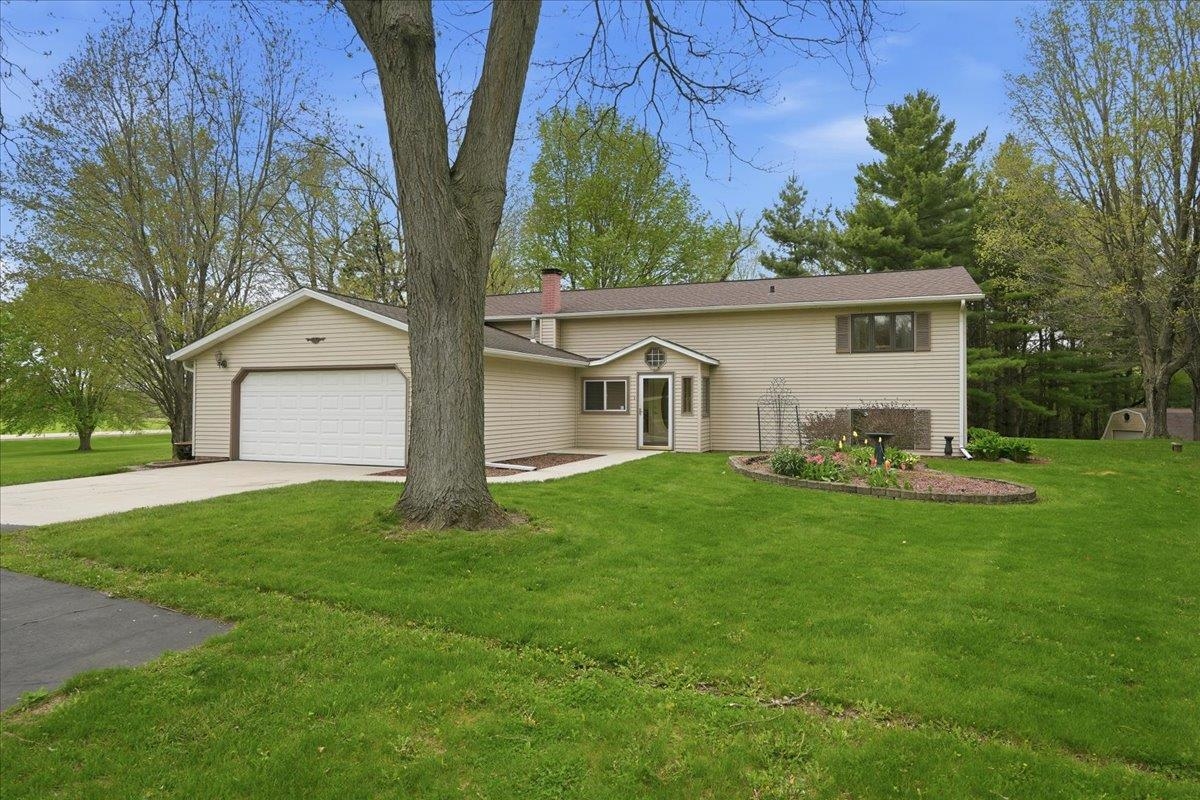 2012 Rathert Road Cottage Grove, WI 53527 - Photo 38 of 53