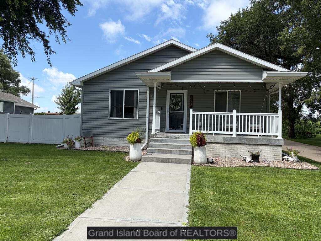623 Hamilton Street Phillips, NE 68865 - Photo 3 of 32 Gallery Image 3