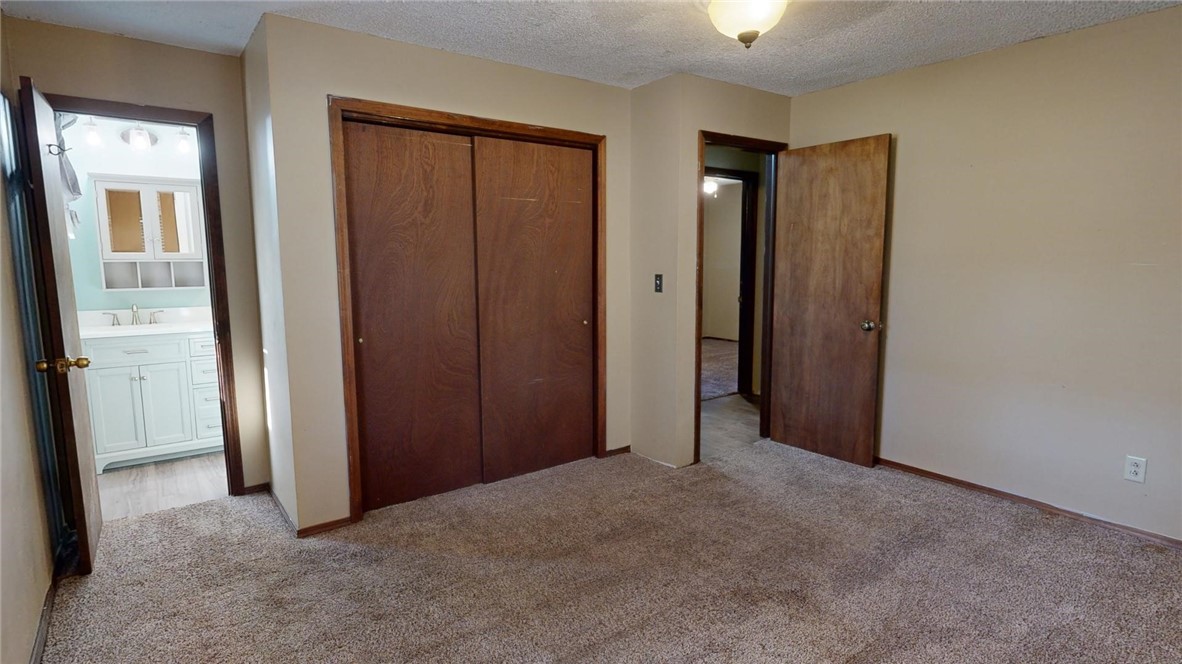 3841 East Hickory Street Decatur, IL 62526 - Photo 12 of 23 Gallery Image 12