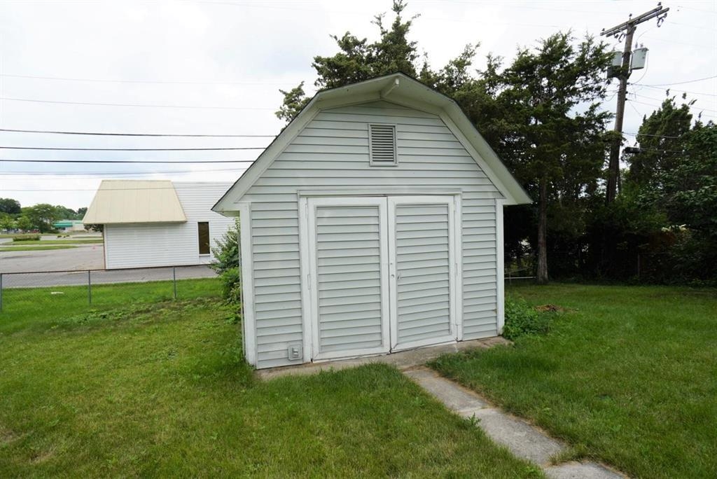 2015 Mathias Street Fort Wayne, IN 46815 - Photo 17 of 19 Gallery Image 17