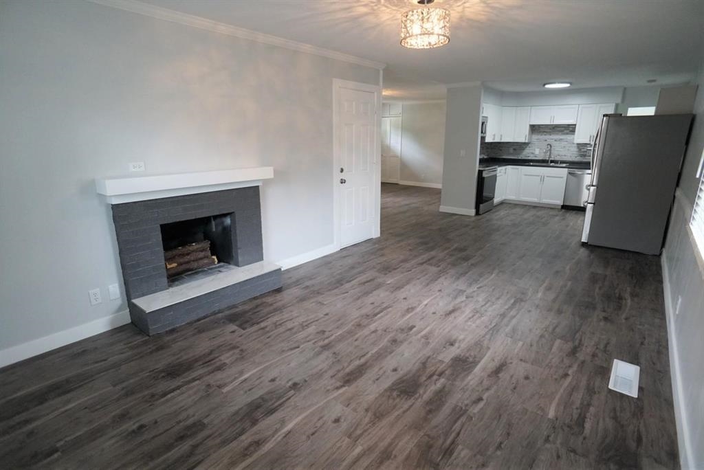 2015 Mathias Street Fort Wayne, IN 46815 - Photo 5 of 19 Gallery Image 5