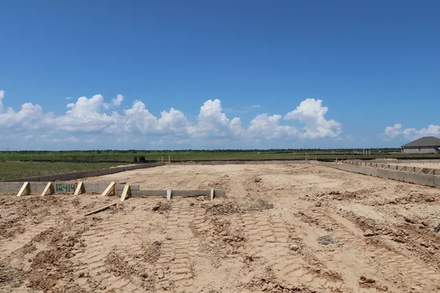 $437,202 | 12414 Mead Grv Drive, Texas City, TX 77539