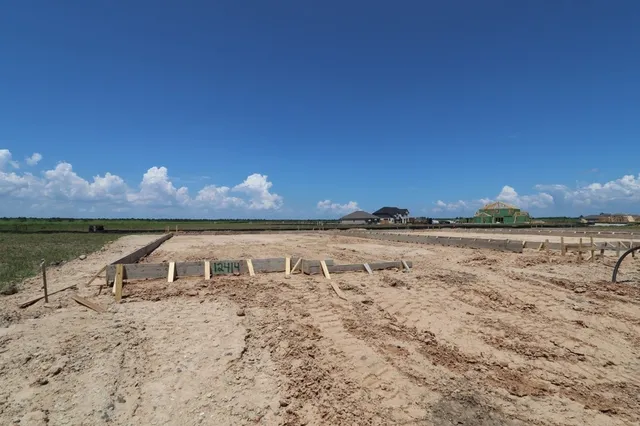 $437,202 | 12414 Mead Grv Drive, Texas City, TX 77539