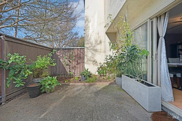 $458,500 | 1749 Las Raposas Court, Santa Rosa, CA 95409