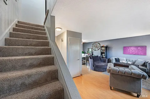 $458,500 | 1749 Las Raposas Court, Santa Rosa, CA 95409