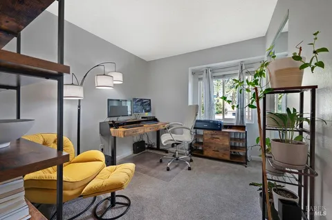 $458,500 | 1749 Las Raposas Court, Santa Rosa, CA 95409