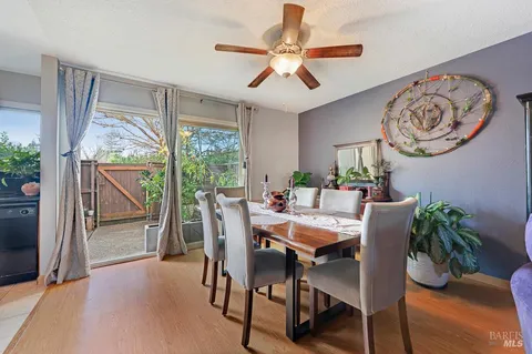 $458,500 | 1749 Las Raposas Court, Santa Rosa, CA 95409