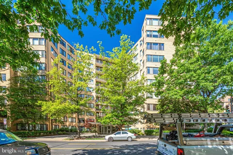$215,000 | 4740 Connecticut Avenue Northwest, Unit 404, Washington, DC 20008