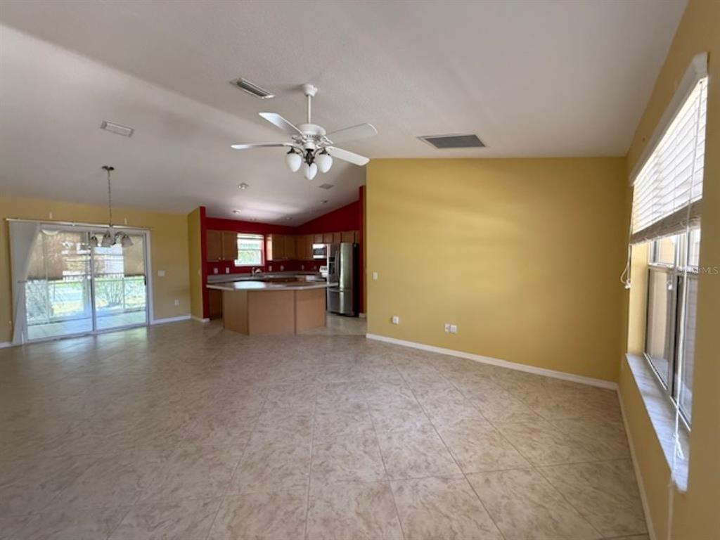 1089 Nash Loop The Villages, FL 32162 - Photo 3 of 17