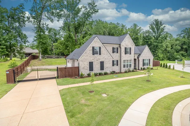 $475,000 | 128 Loch Haven Cove South, Atoka, TN 38004