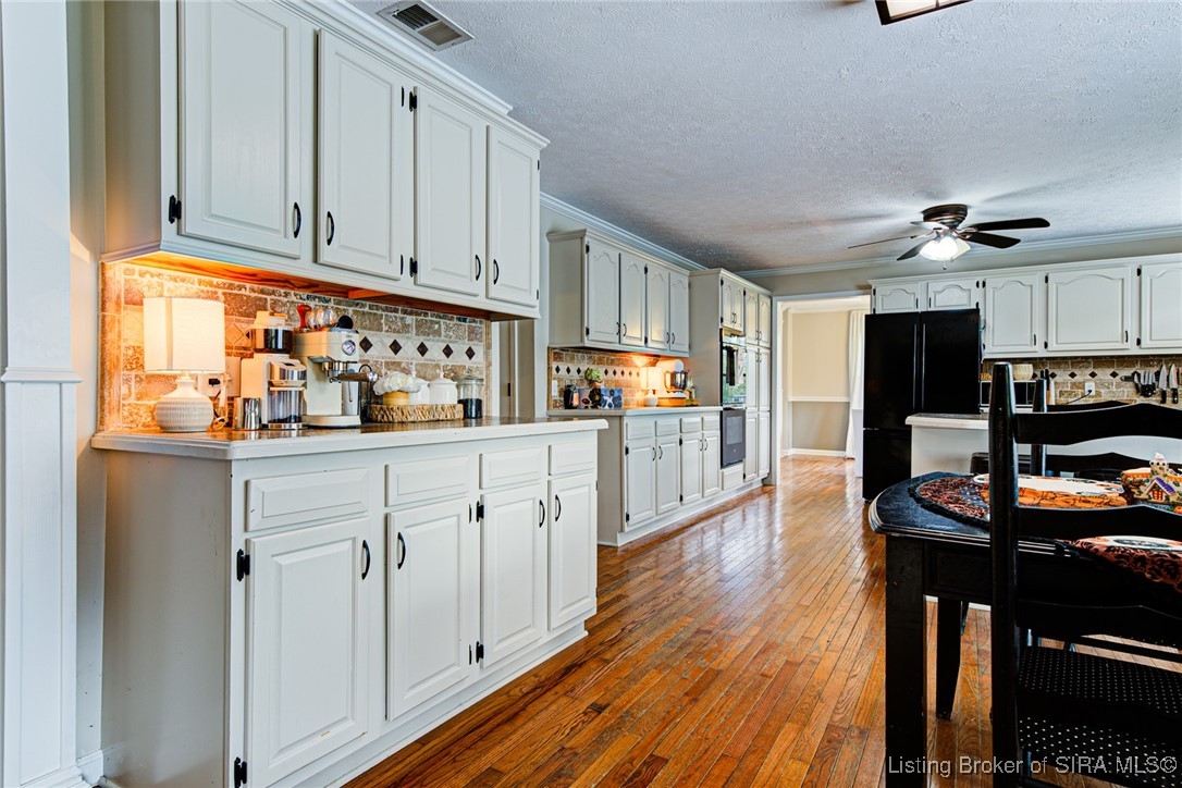 1625 Old State Road Henryville, IN 47126 - Photo 14 of 72 Spacious Kitchen