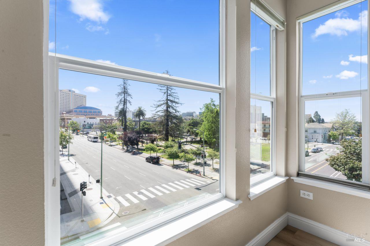 655 12th Street, Unit 311 Oakland, CA 94607 - Photo 12 of 29 a view of a room with a large window