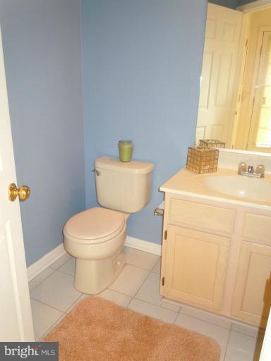 4142 Maple Path Circle, Unit 45 Nottingham, MD 21236 - Photo 3 of 25 Half Bath