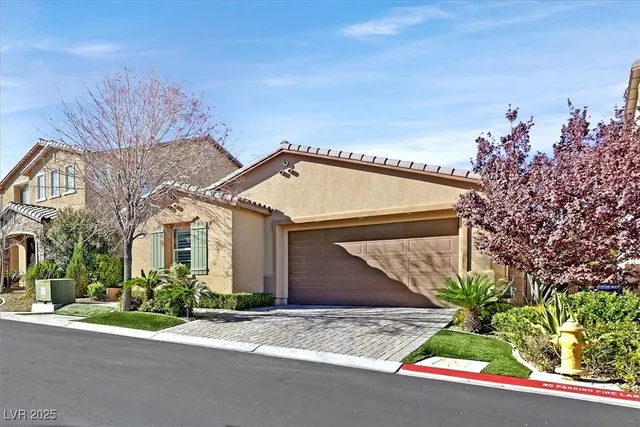 $699,500 | 12243 Kings Eagle Street, Las Vegas, NV 89141