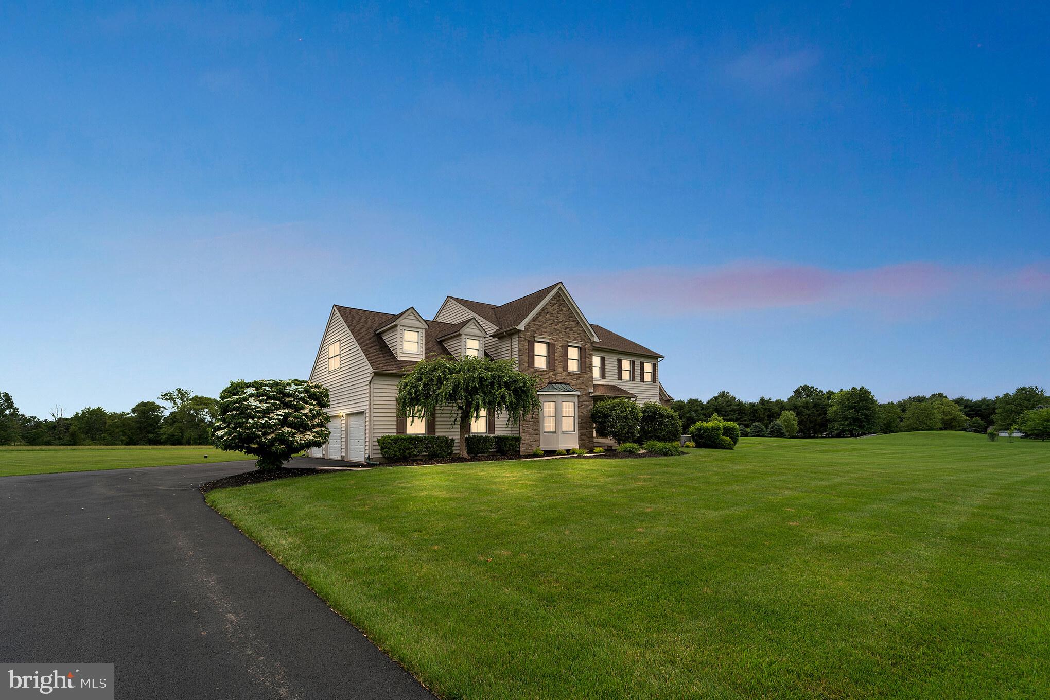 947 Benjamin Lane Newtown, PA 18940 - Photo 3 of 43