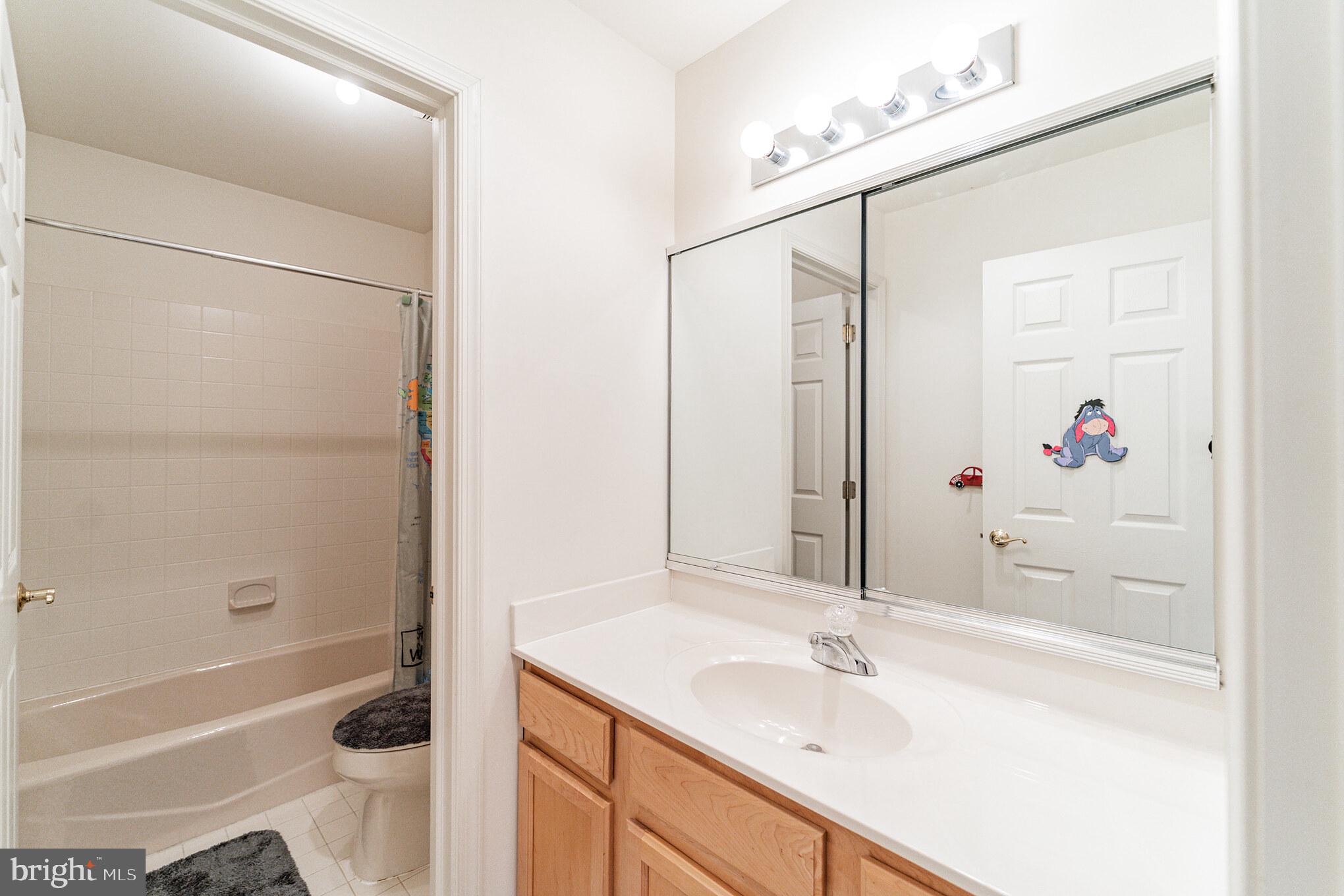 947 Benjamin Lane Newtown, PA 18940 - Photo 31 of 43