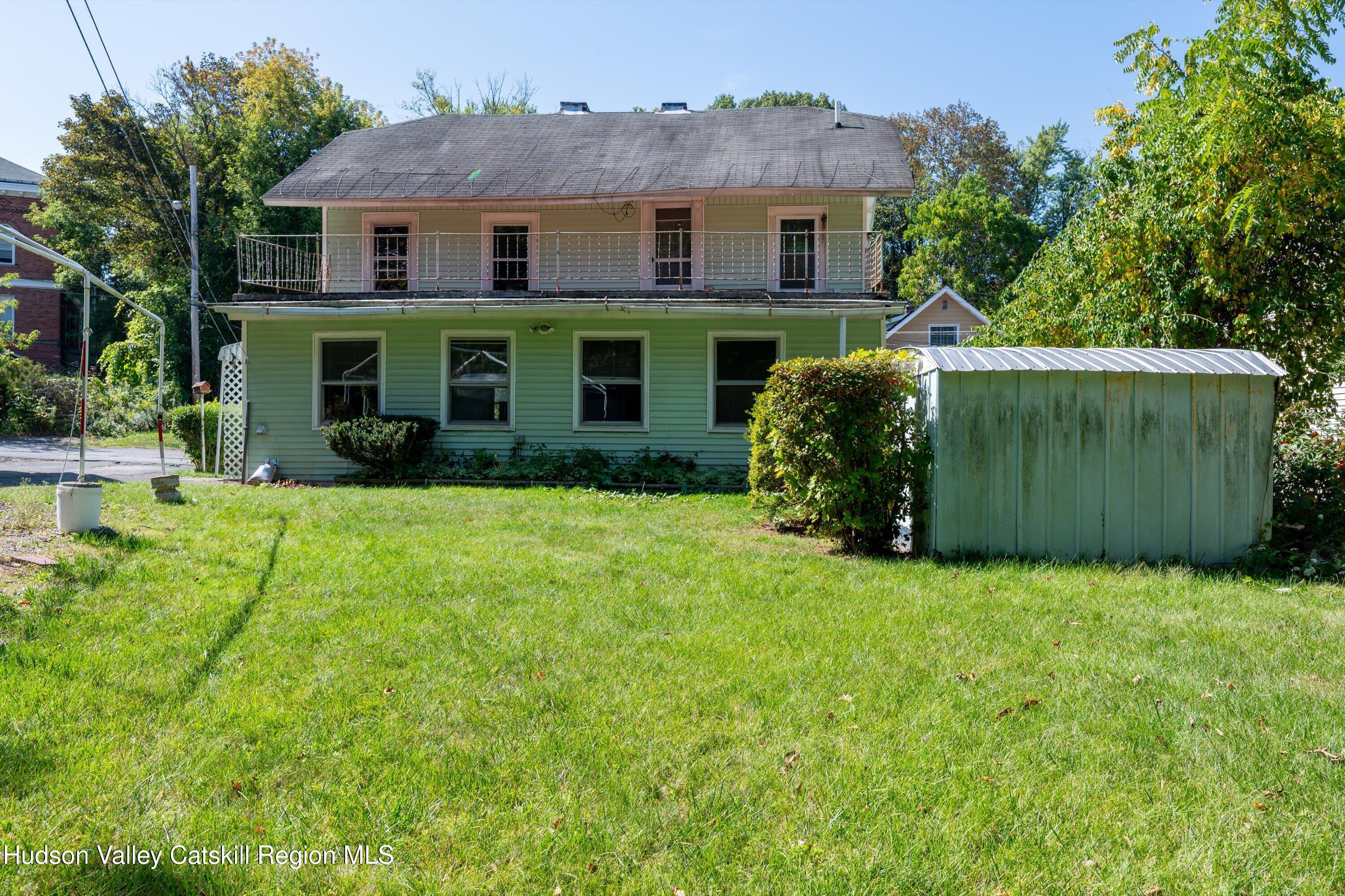 14 Lilac Lane Troy, NY 12180 - Photo 4 of 20 17-14 Lilac Ln-17